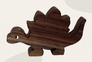 Stegosaurus Stegosaurus feketediófából készült dekoráció